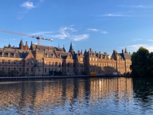 オランダ国会議事堂であるビネンホフ